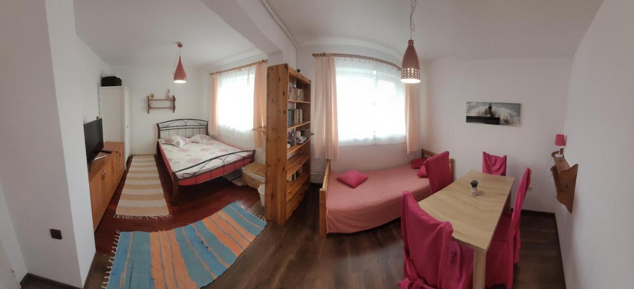 U Piotra Apartment Ustka Bagian luar foto